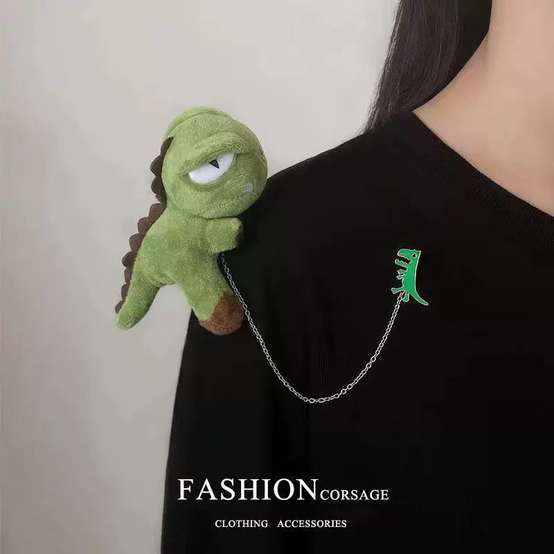 Cartoon trend brooch
